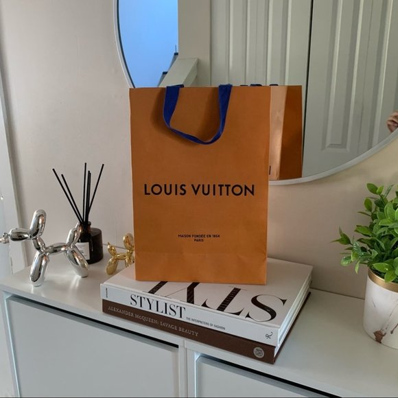 Louis Vuitton Shopping Bag - Picture 2 of 4